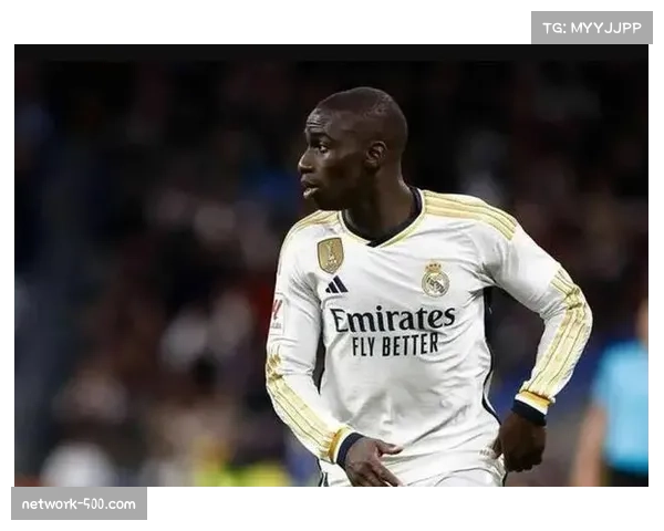 皇马左后卫位置隐患：费兰·门迪腿筋伤情影响边路攻防平衡